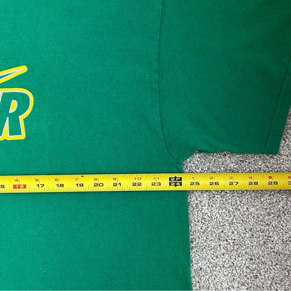 Vintage 90s Nike Air Men’s T-Shirt Y2K Green and Yellow Size XL - Picture 4 of 10